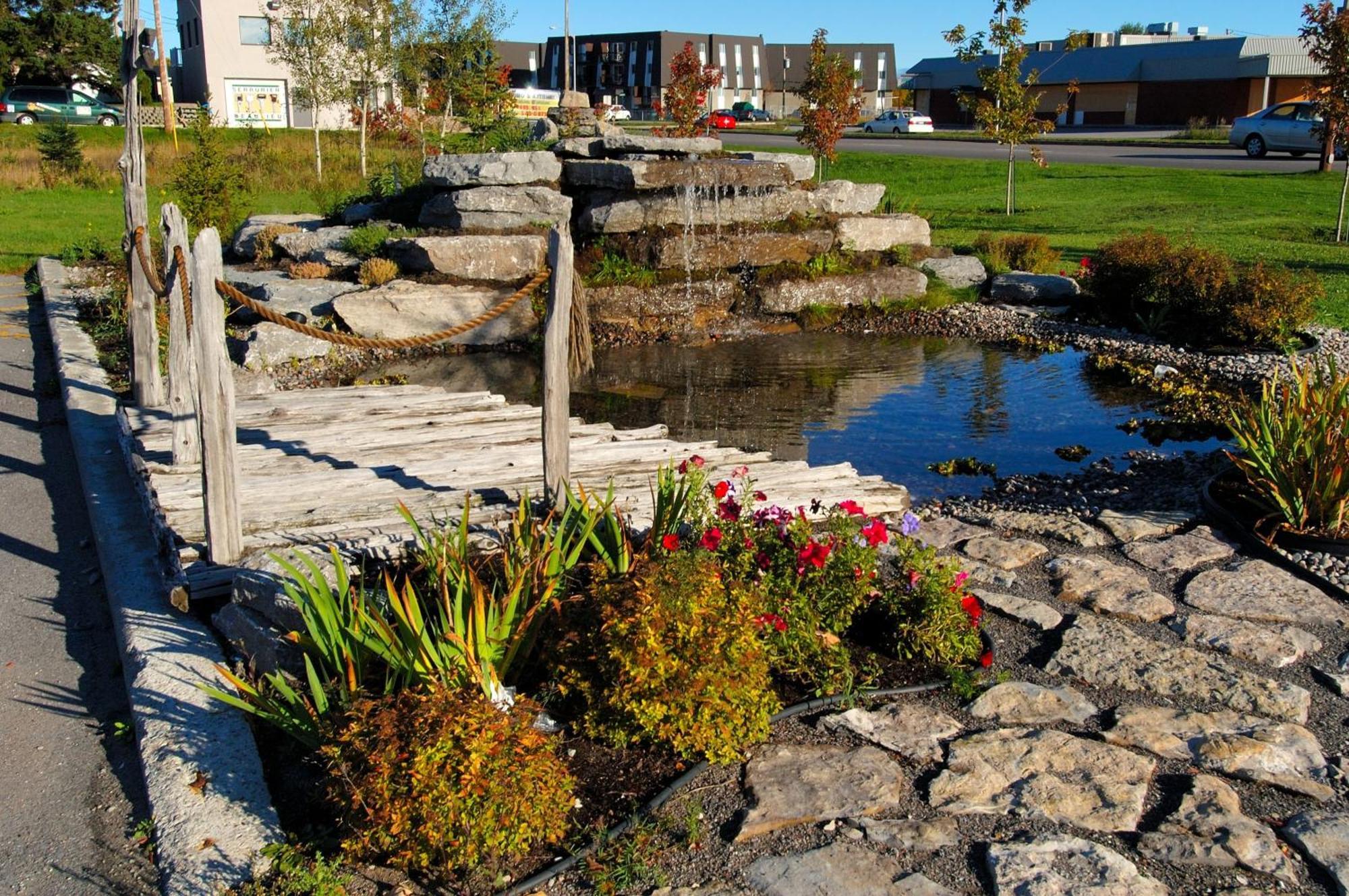 La Saguenéenne - Et Centre De Congrès Chicoutimi