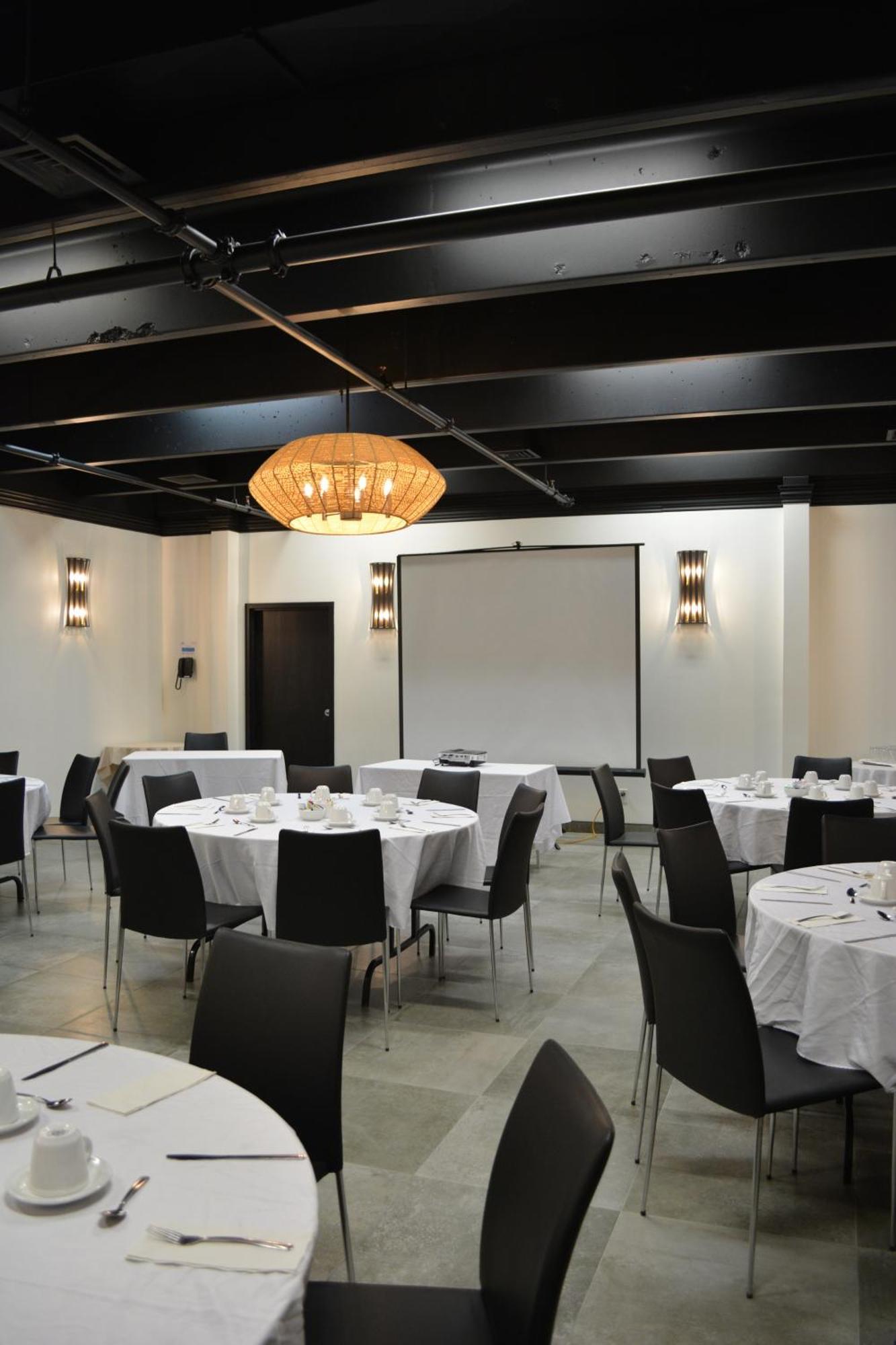 La Saguenéenne - Et Centre De Congrès Chicoutimi