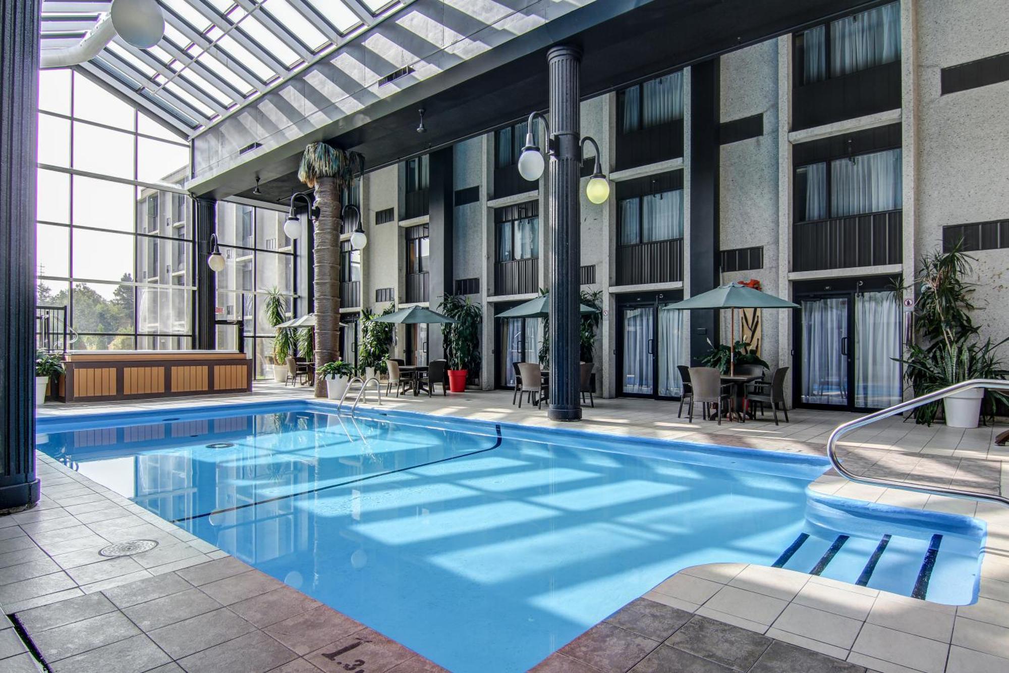 La Saguenéenne - Et Centre De Congrès Hotel