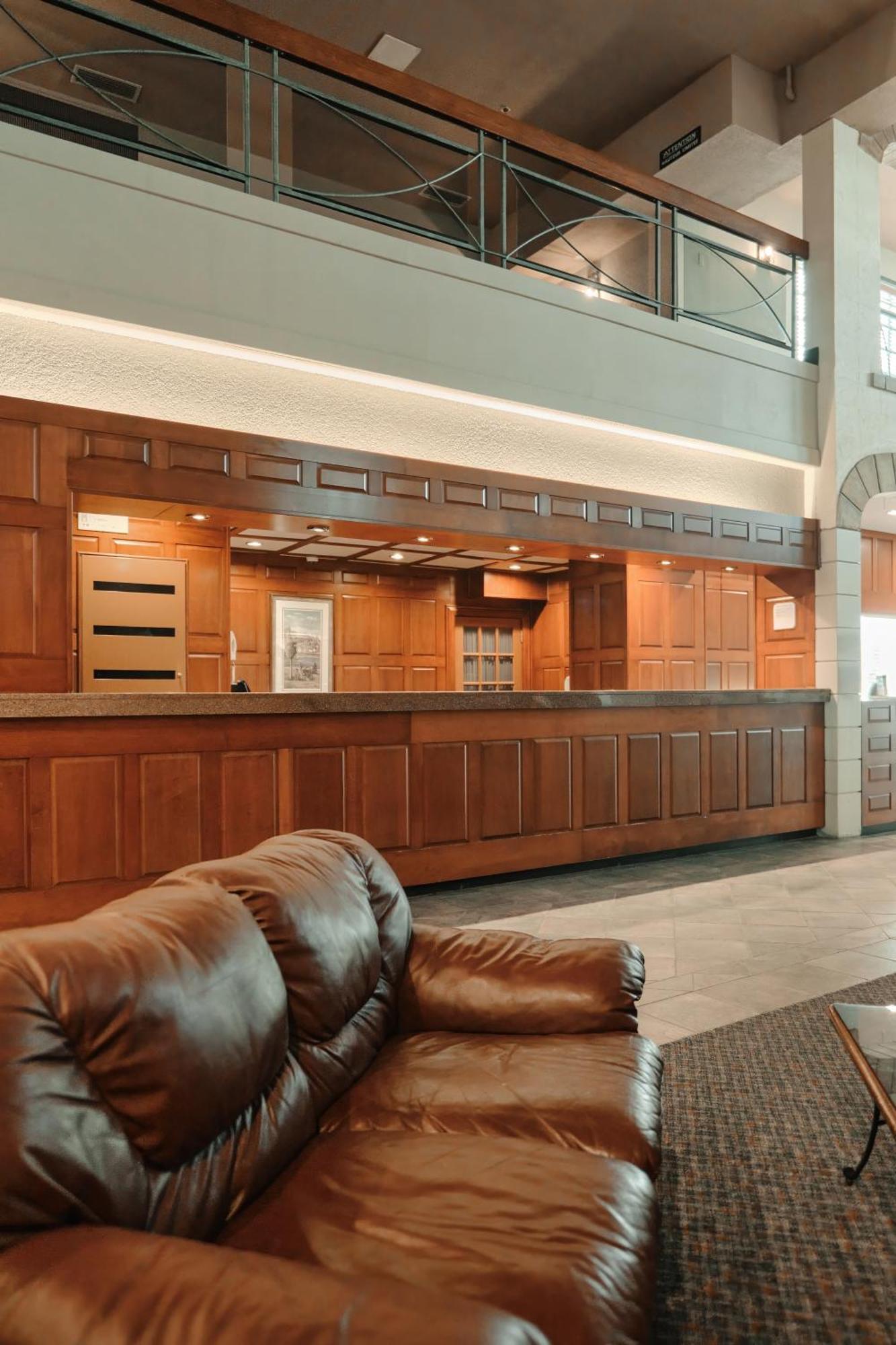 La Saguenéenne - Et Centre De Congrès 4* Chicoutimi