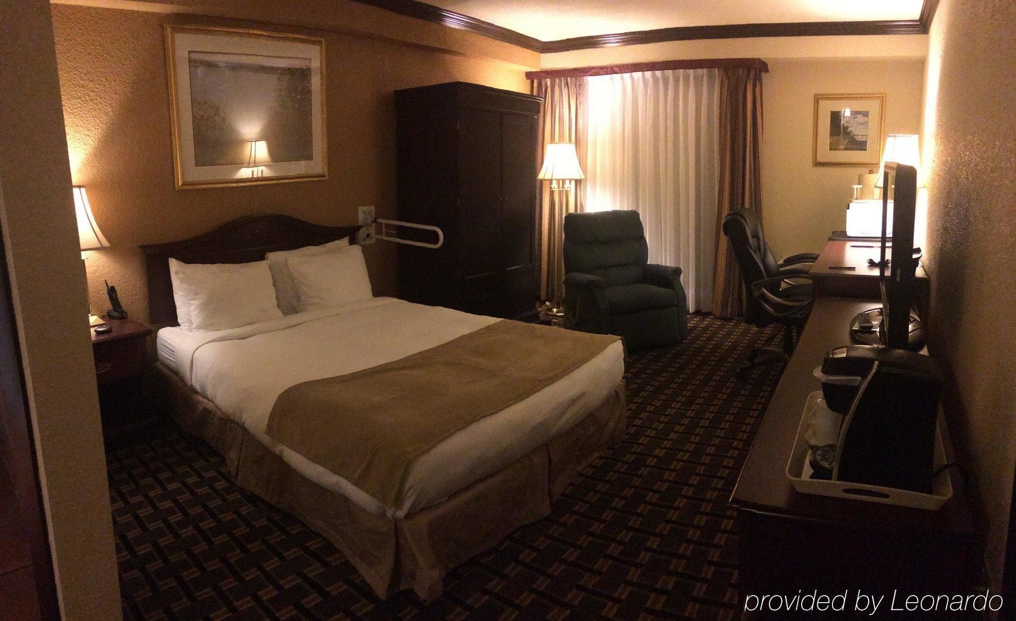 La Saguenéenne - Et Centre De Congrès Hotel 4*
