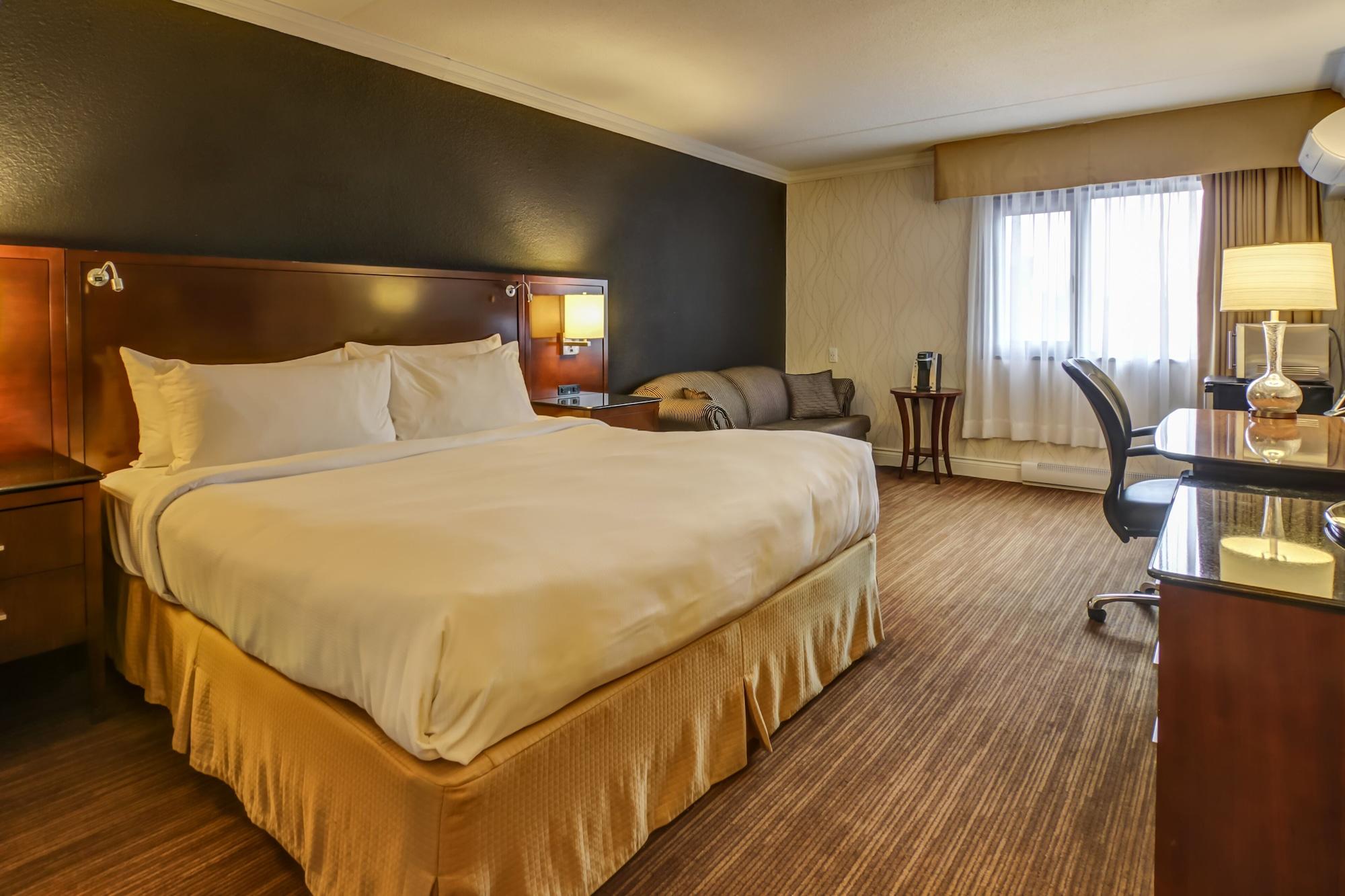 La Sagueneenne - Et Centre De Congres Hotel 4*