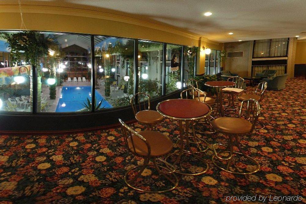 La Sagueneenne - Et Centre De Congres Hotel Saguenay
