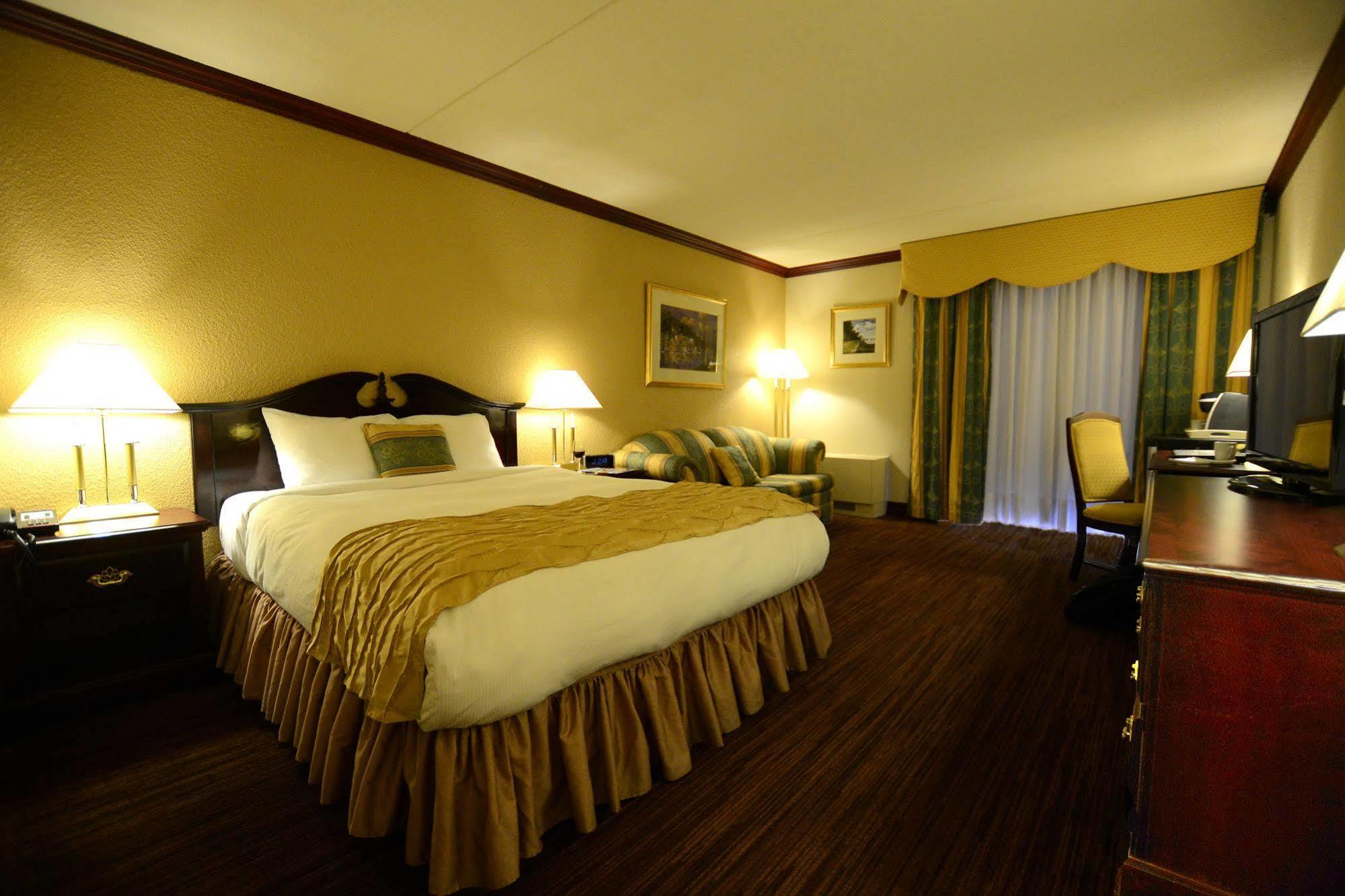 Hotel La Sagueneenne - Et Centre De Congres Saguenay